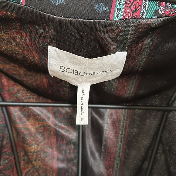 BCBG Generation hi low blazer - Picture 2 of 6